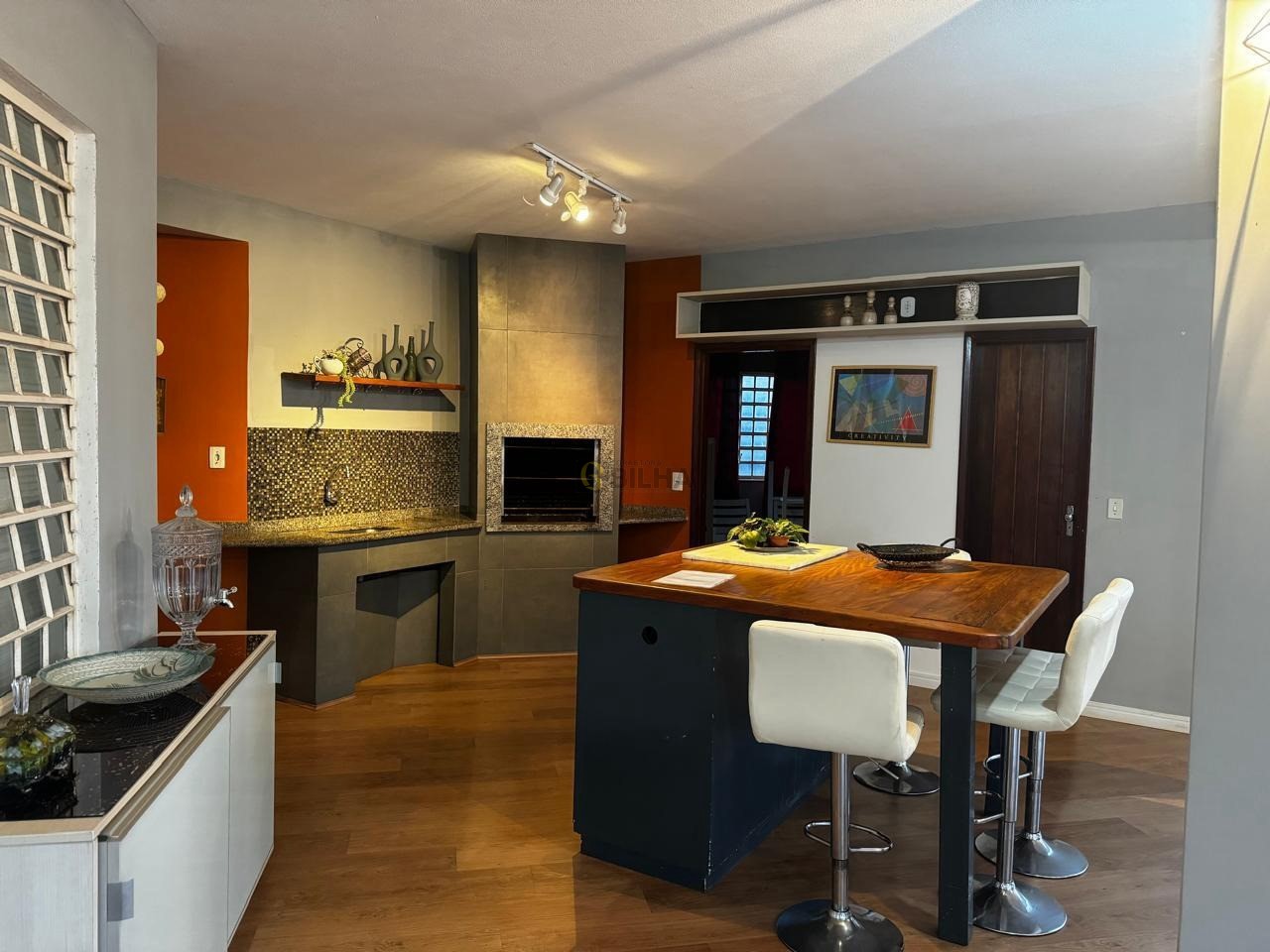 Imagens do imóveis Casa de Luxo com 3 suítes no bairro Colina Verde
