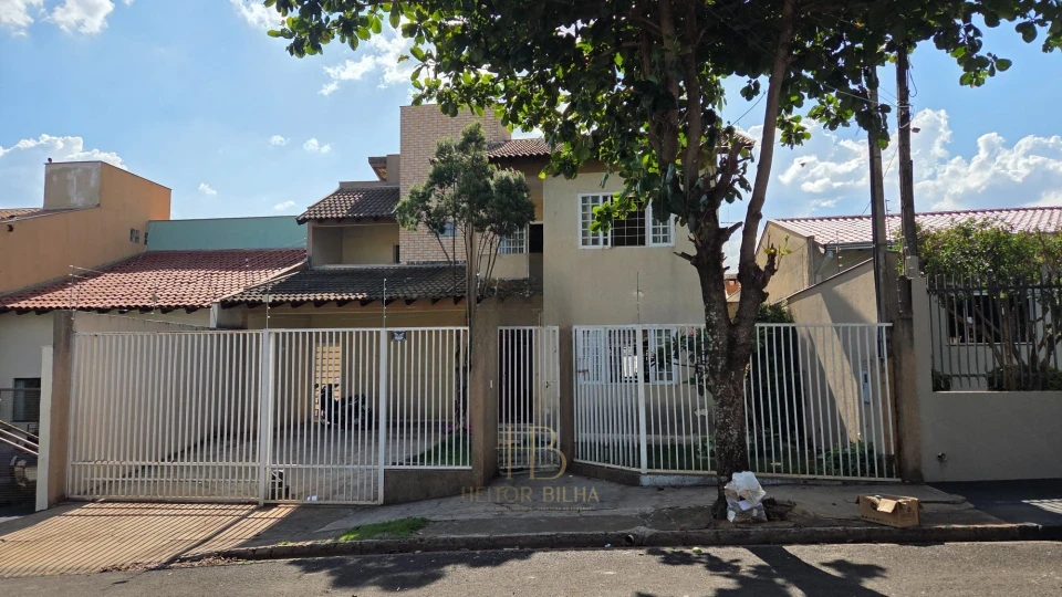 Imagens do imóveis SOBRADO À VENDA – PRÓXIMO À AV. SAUL ELKIND