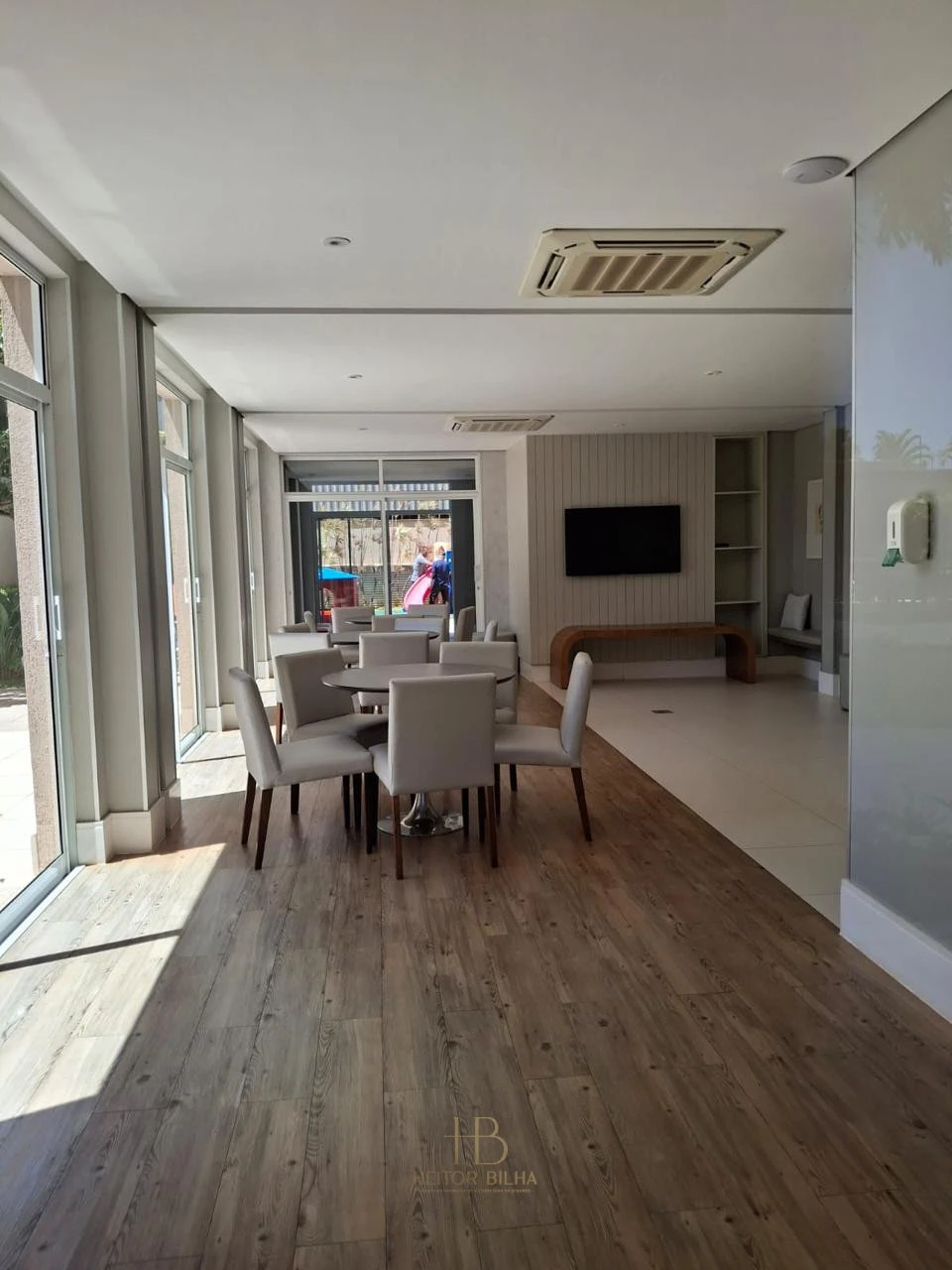 Imagens do imóveis Apartamento a venda no condomínio Edifíco Victória Parque no bairro Gleba Fazenda Palhano !!!