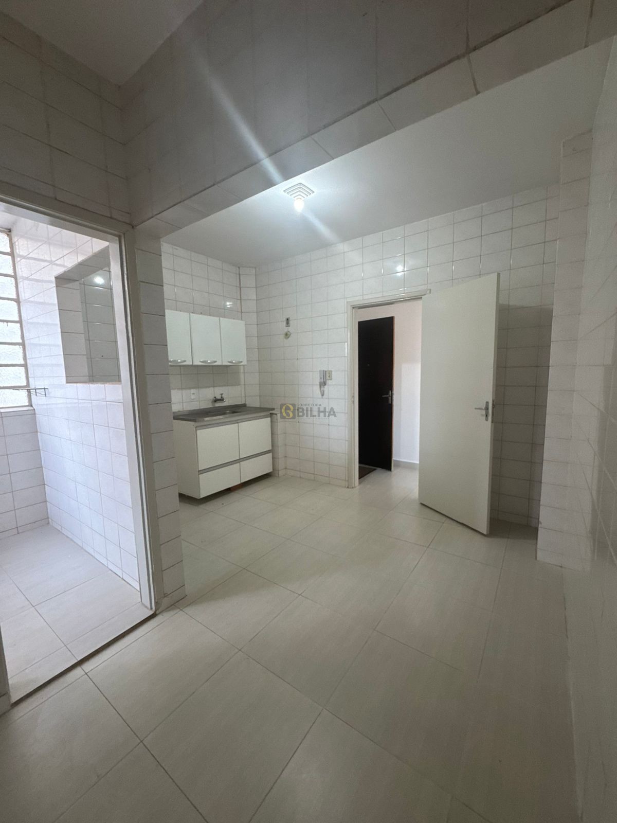 Imagens do imóveis Apartamento para alugar no condomínio Condomínio Residencial Edifício Regina no Centro
