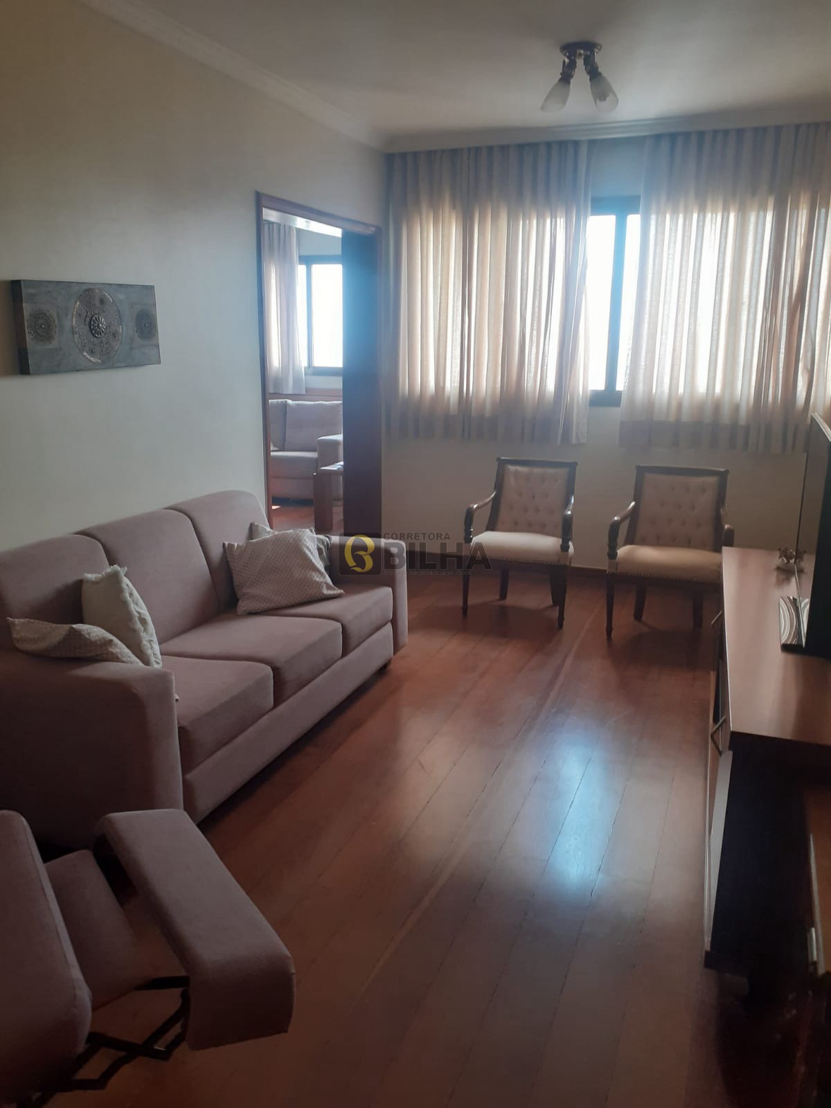 Imagens do imóveis Apartamento à venda no Condomínio Ed Lord Lovat no bairro Centro