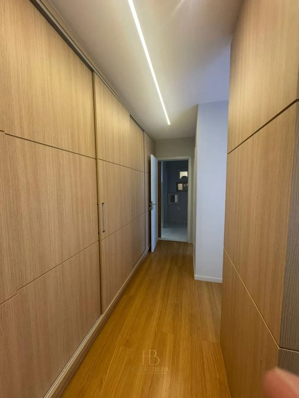 Imagens do imóveis Apartamento de luxo no Ed. Maison Villa Lobos em Londrina