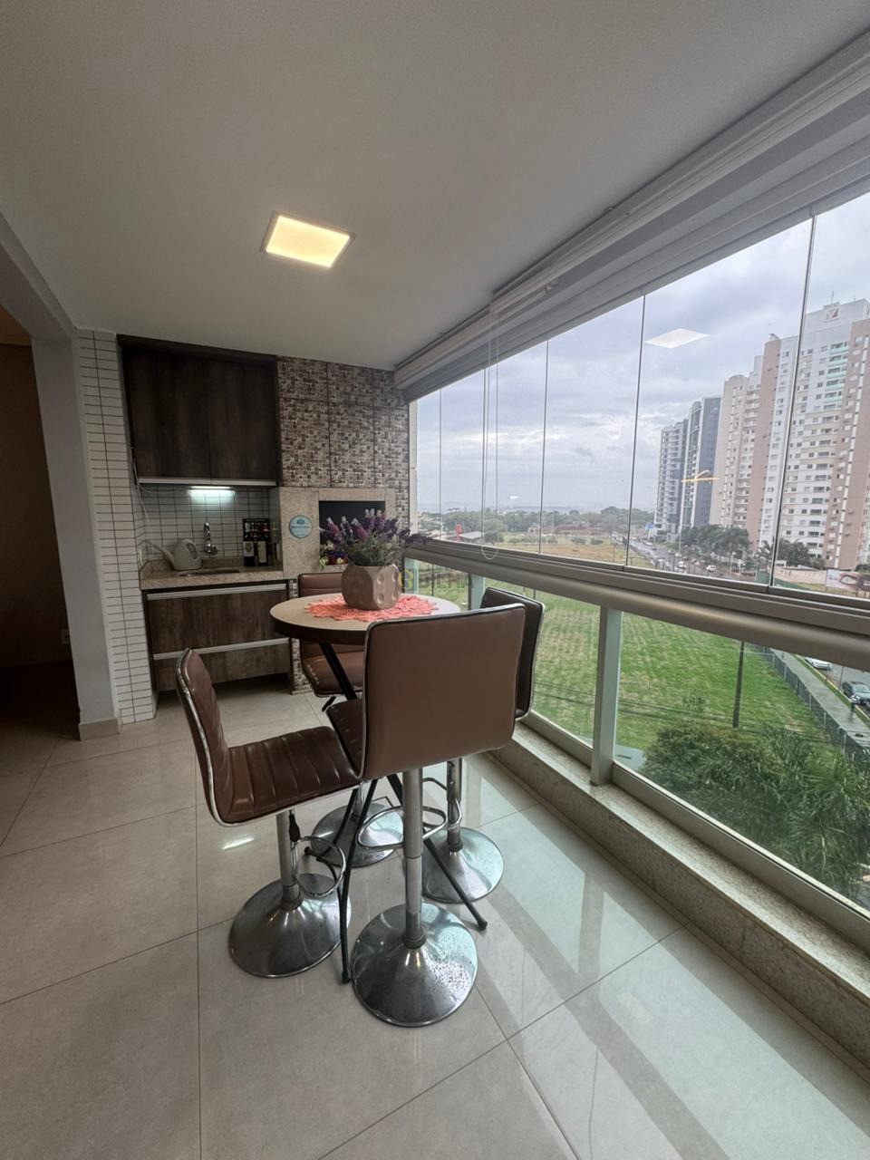Imagens do imóveis Apartamento à venda no Condomínio Edifício Cora Coralina