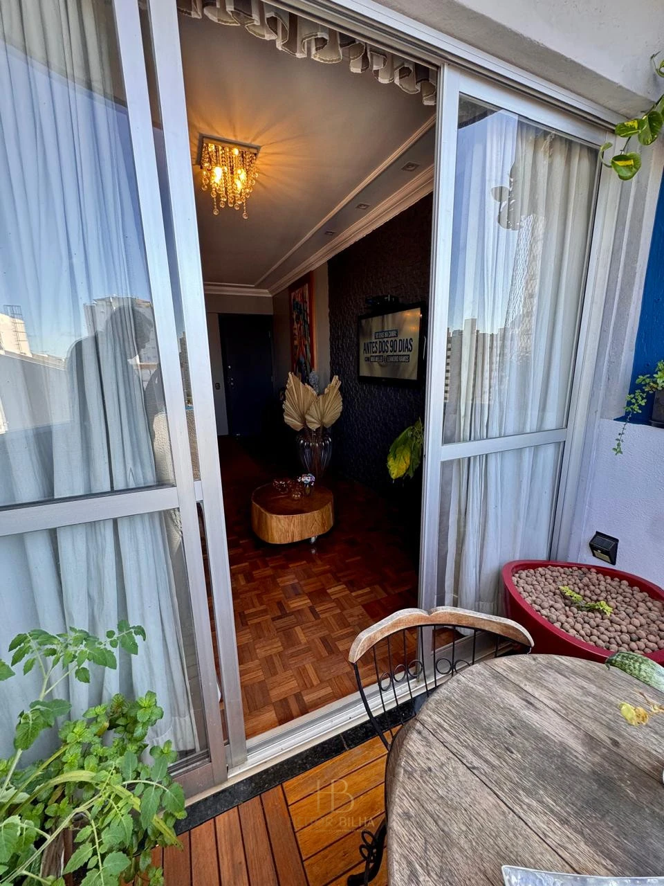 Imagens do imóveis Apartamento à Venda no Centro de Londrina – Totalmente Reformado