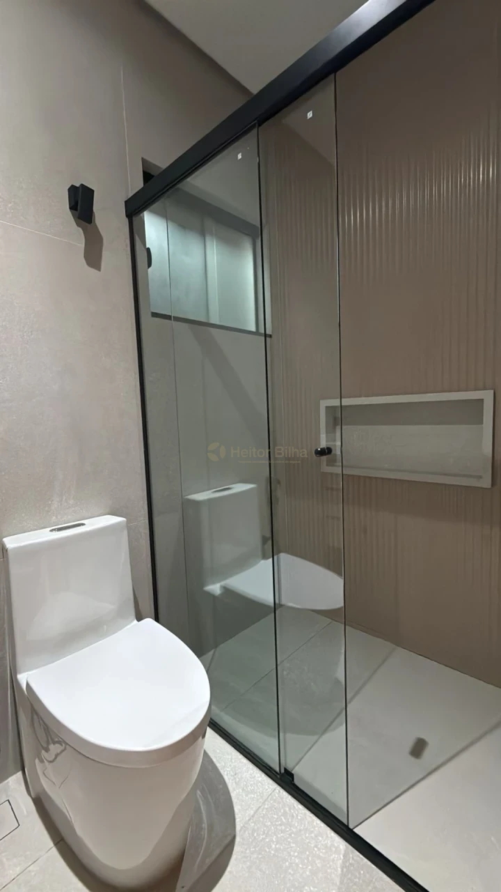 Imagens do imóveis Casa com Piscina em Ibiporã
