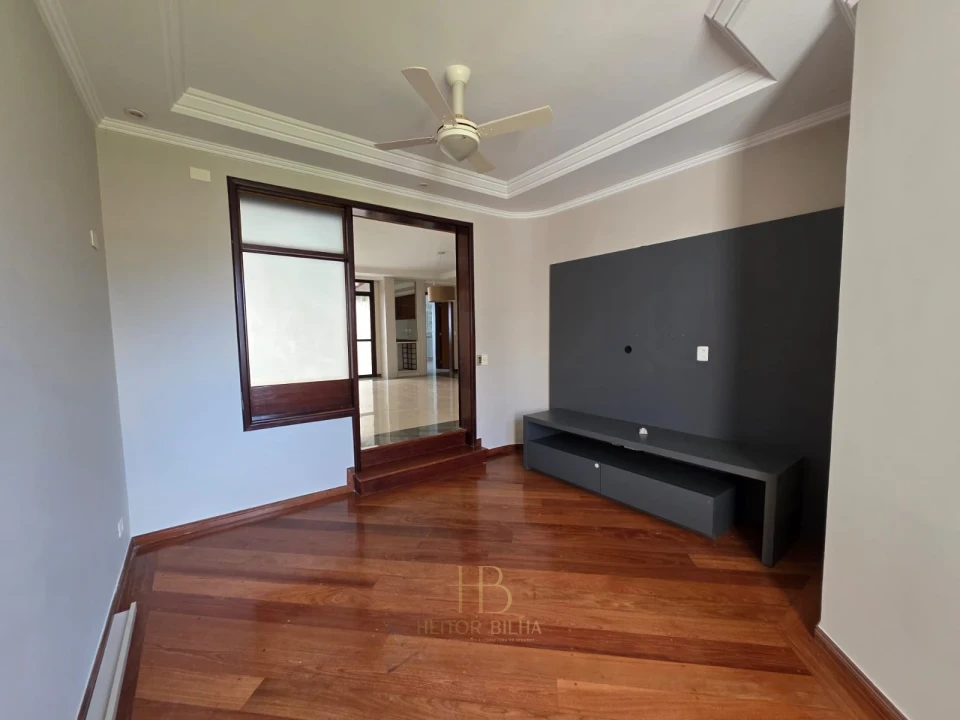 Imagens do imóveis Casa no Condomínio Vale das Araucárias