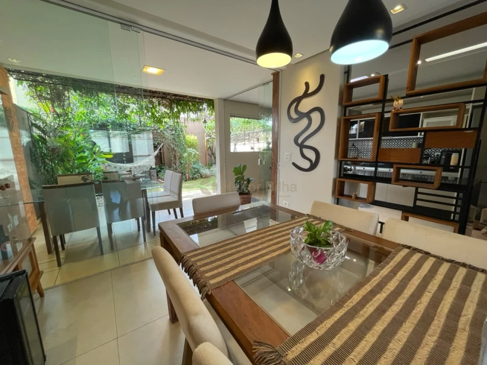 Imagens do imóveis Casa para Alugar em Condomínio Horizontal