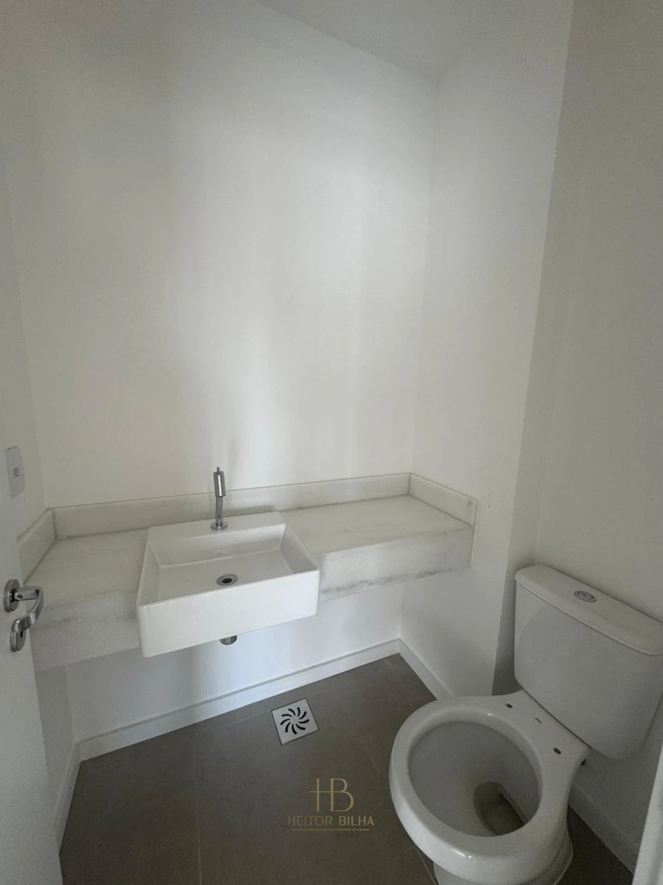 Imagens do imóveis Apartamento a venda no condomínio EDIFÍCIO TAY na Gleba Palhano