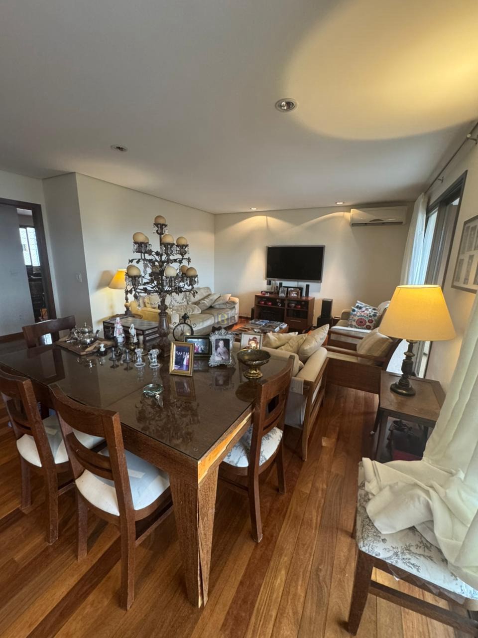 Imagens do imóveis Apartamento de 3 suítes no Edifício Arquiteto Vilanova Artigas