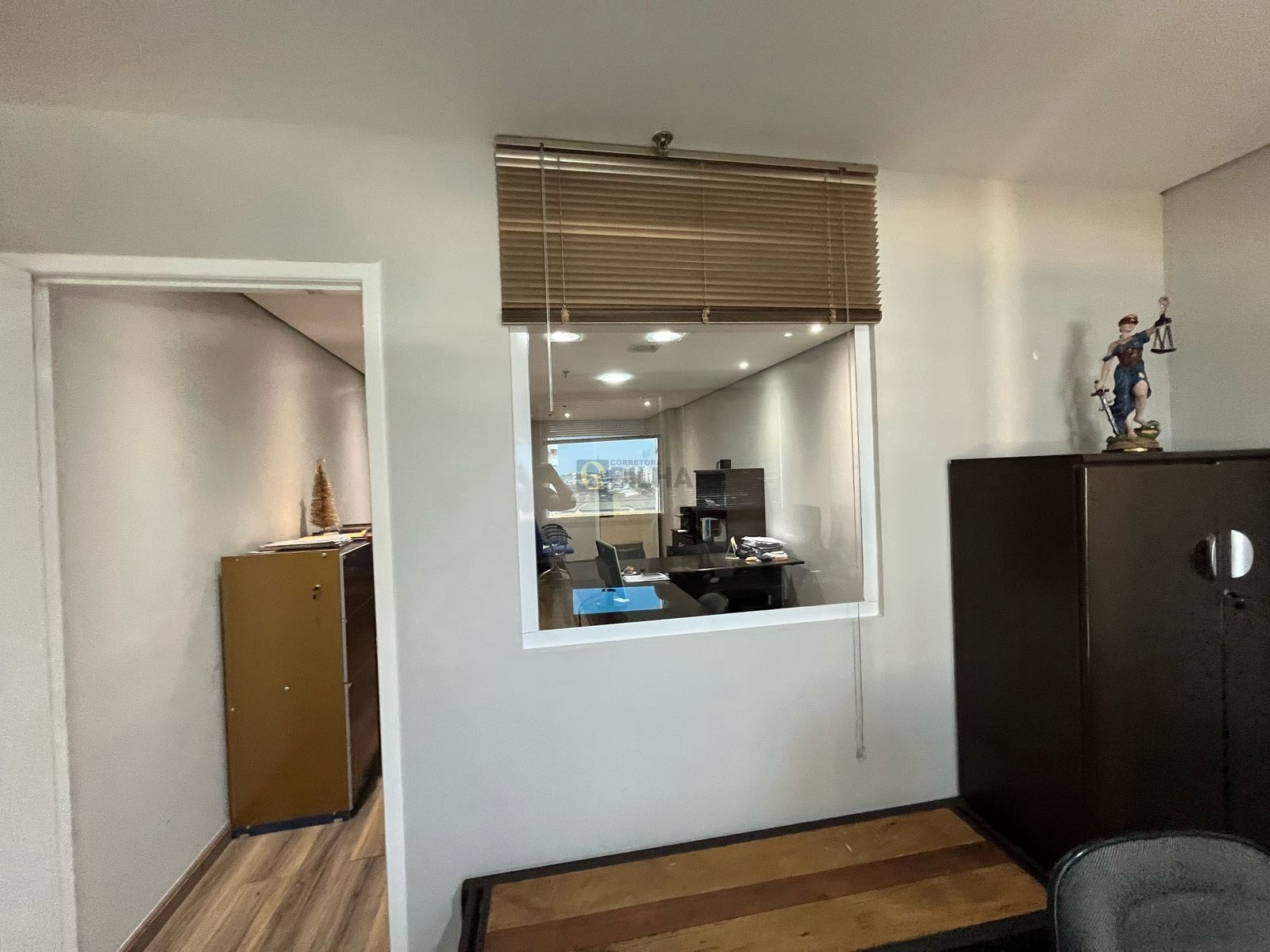 Imagens do imóveis Sala a venda no condomínio Palhano Business Center no bairro Gleba Fazenda Palhano
