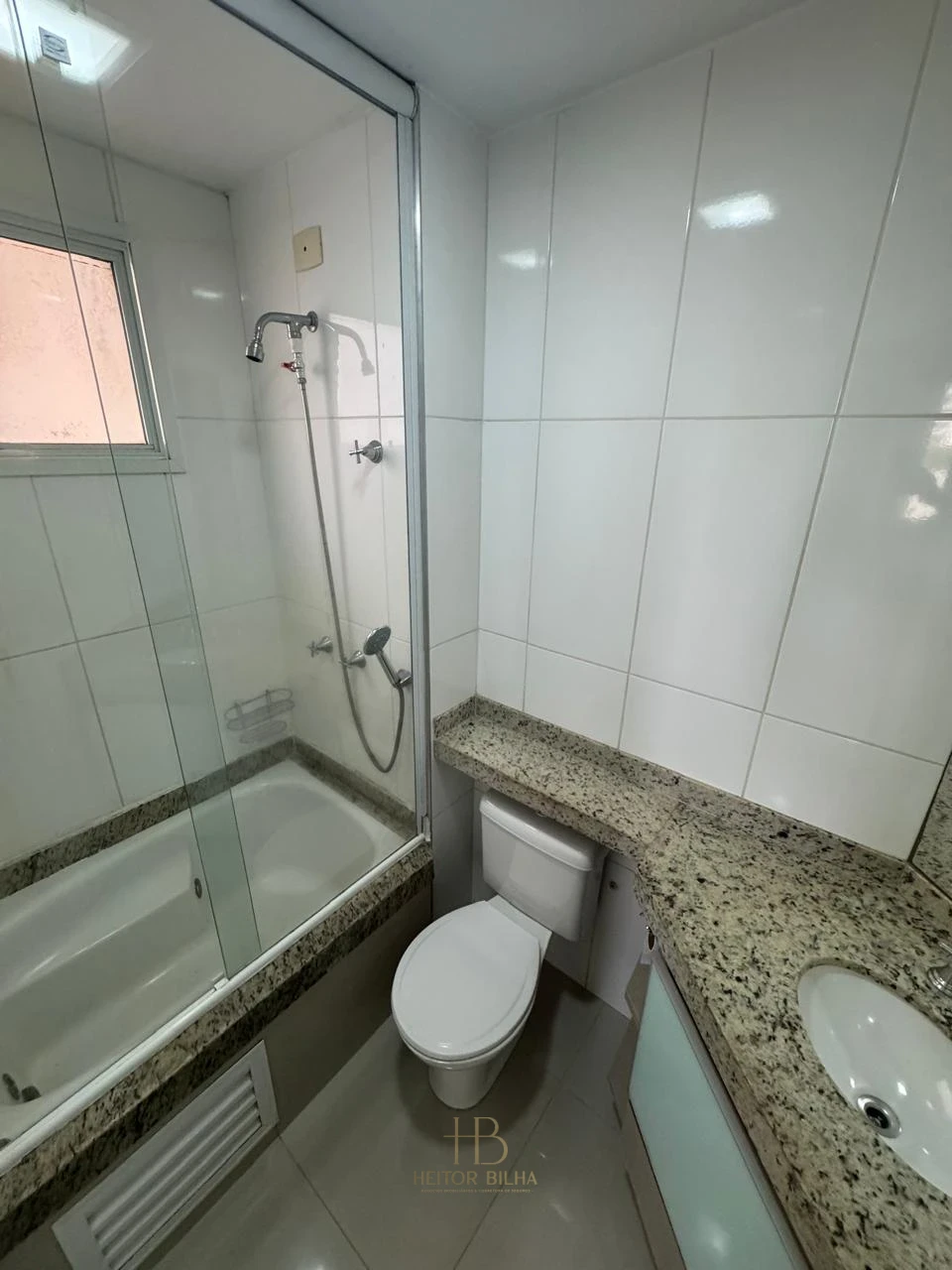 Imagens do imóveis APARTAMENTO A VENDA ED. MIRANTE DO LAGO