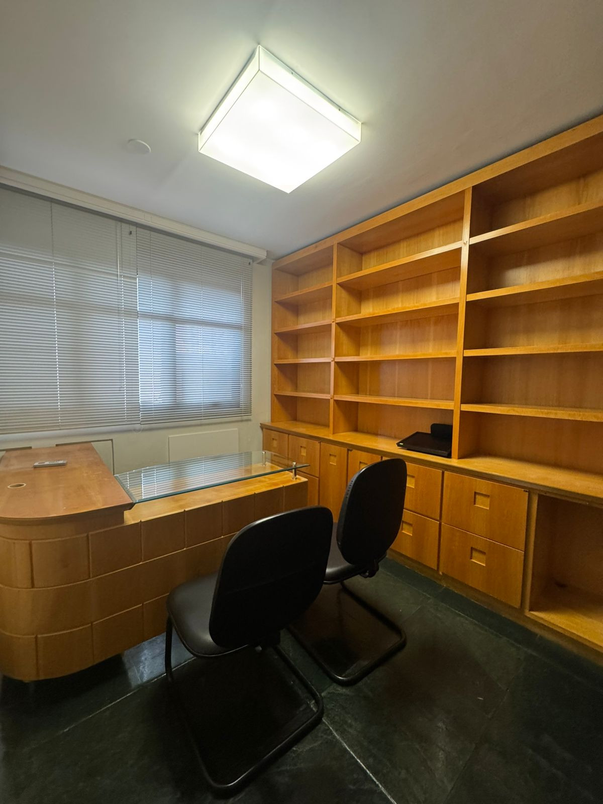 Imagens do imóveis Comercial Á Venda Condominio Edifício José Garcia Villar Londrina