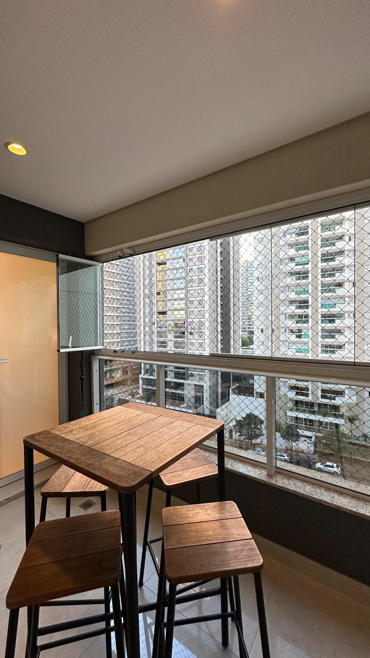 Imagens do imóveis Apartamento a venda no condomínio Torre Valencia no bairro Gleba Fazenda Palhano