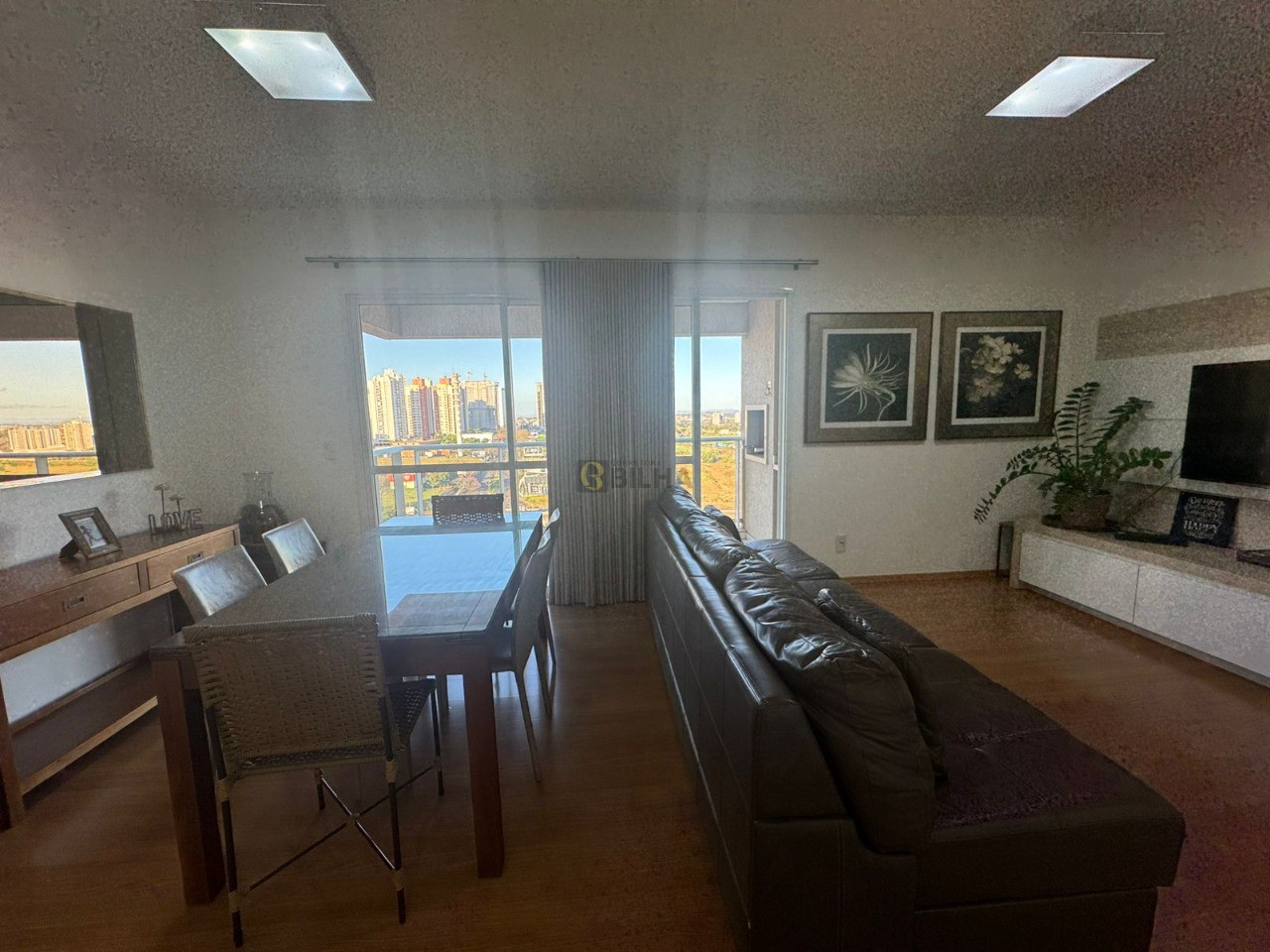 Imagens do imóveis Apartamento a venda no condomínio Edifíco Victória Parque no bairro Gleba Fazenda Palhano !!!