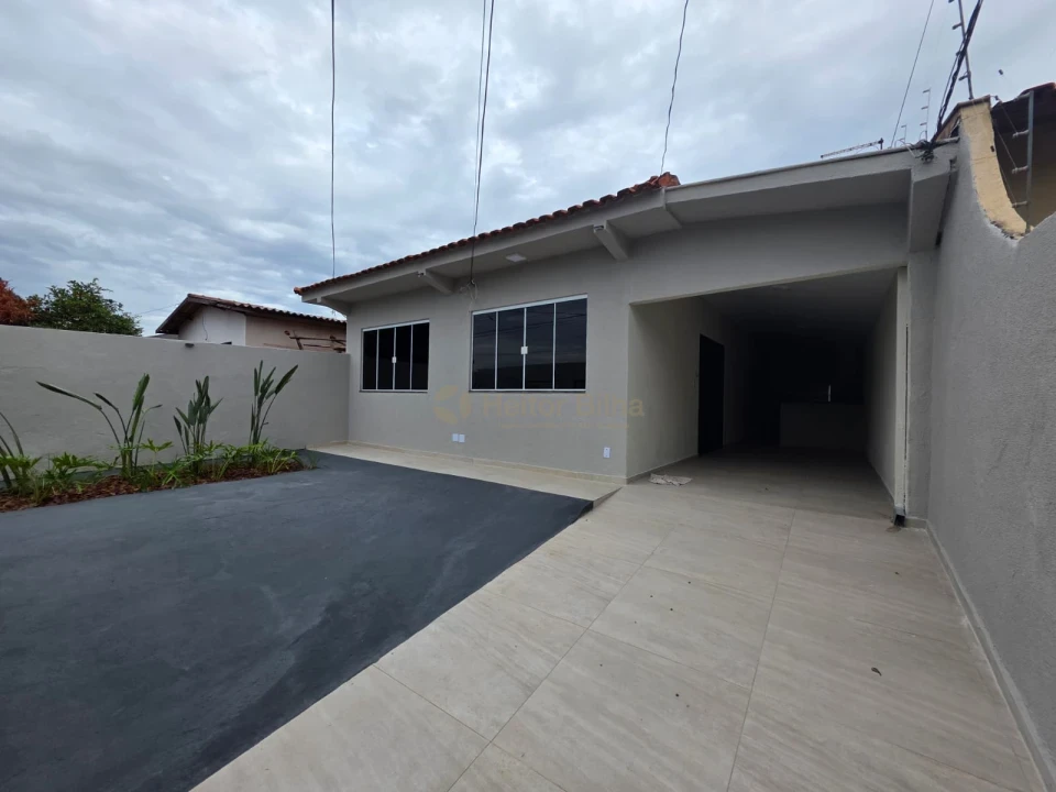 Imagens do imóveis Casa com Edícula à Venda no Jd. Leonor