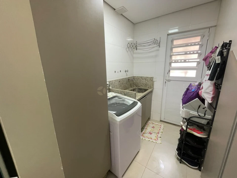 Imagens do imóveis Casa para Alugar em Condomínio Horizontal