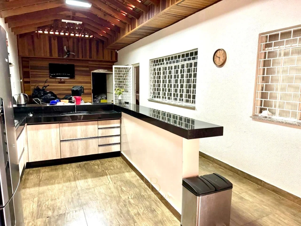 Imagens do imóveis CASA A VENDA JD. SHANGRI-LA