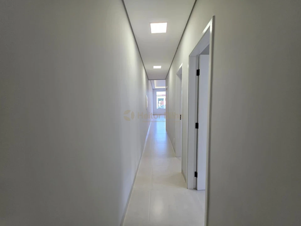 Imagens do imóveis Casa Nova à Venda no Jd. Alpes