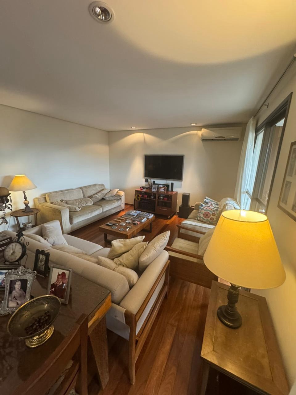 Imagens do imóveis Apartamento de 3 suítes no Edifício Arquiteto Vilanova Artigas