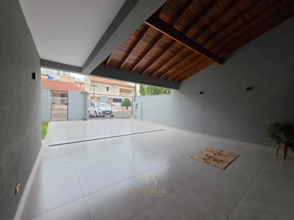 Imagens do imóveis Triplex à venda no Jardim Andrade