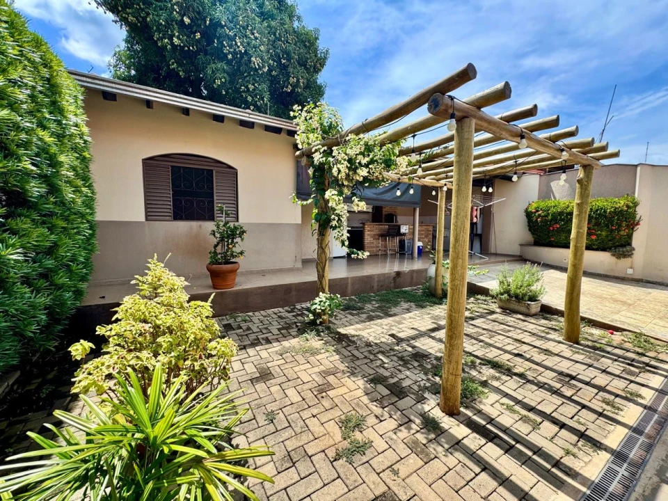 Imagens do imóveis CASA A VENDA REGIÃO SUL  DE LONDRINA