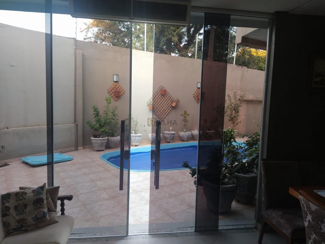 Imagens do imóveis Casa Sobrado à venda no Jardim Quebec