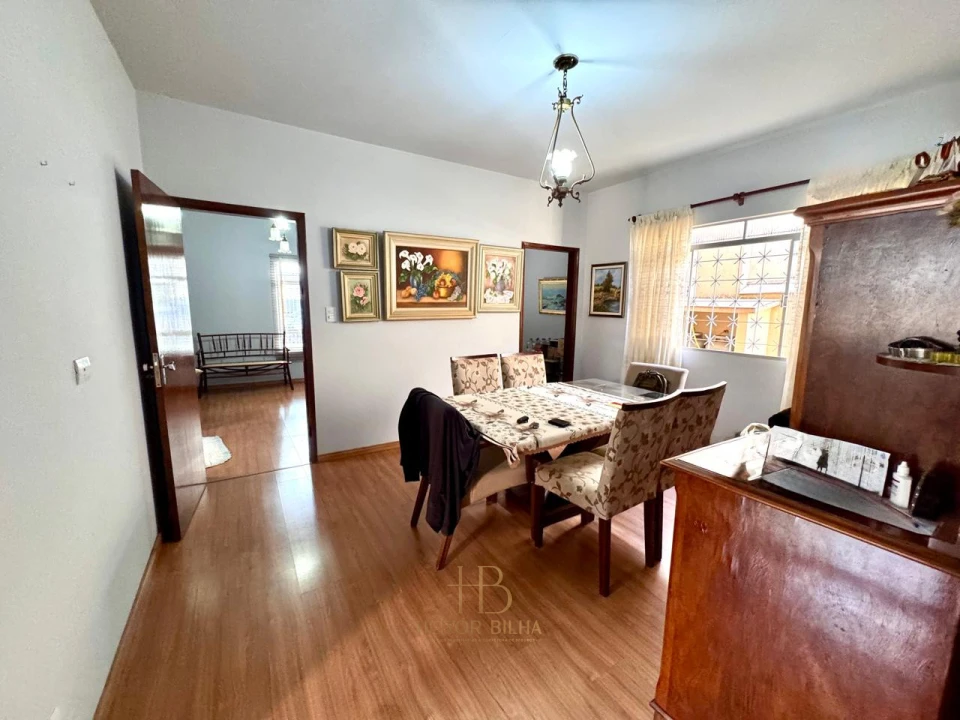 Imagens do imóveis Ampla Casa à Venda Próximo ao Zerão