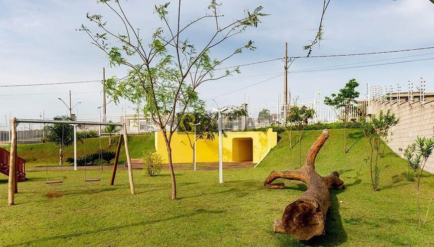 Imagens do imóveis Terreno à venda no Condomínio Morada das Flores