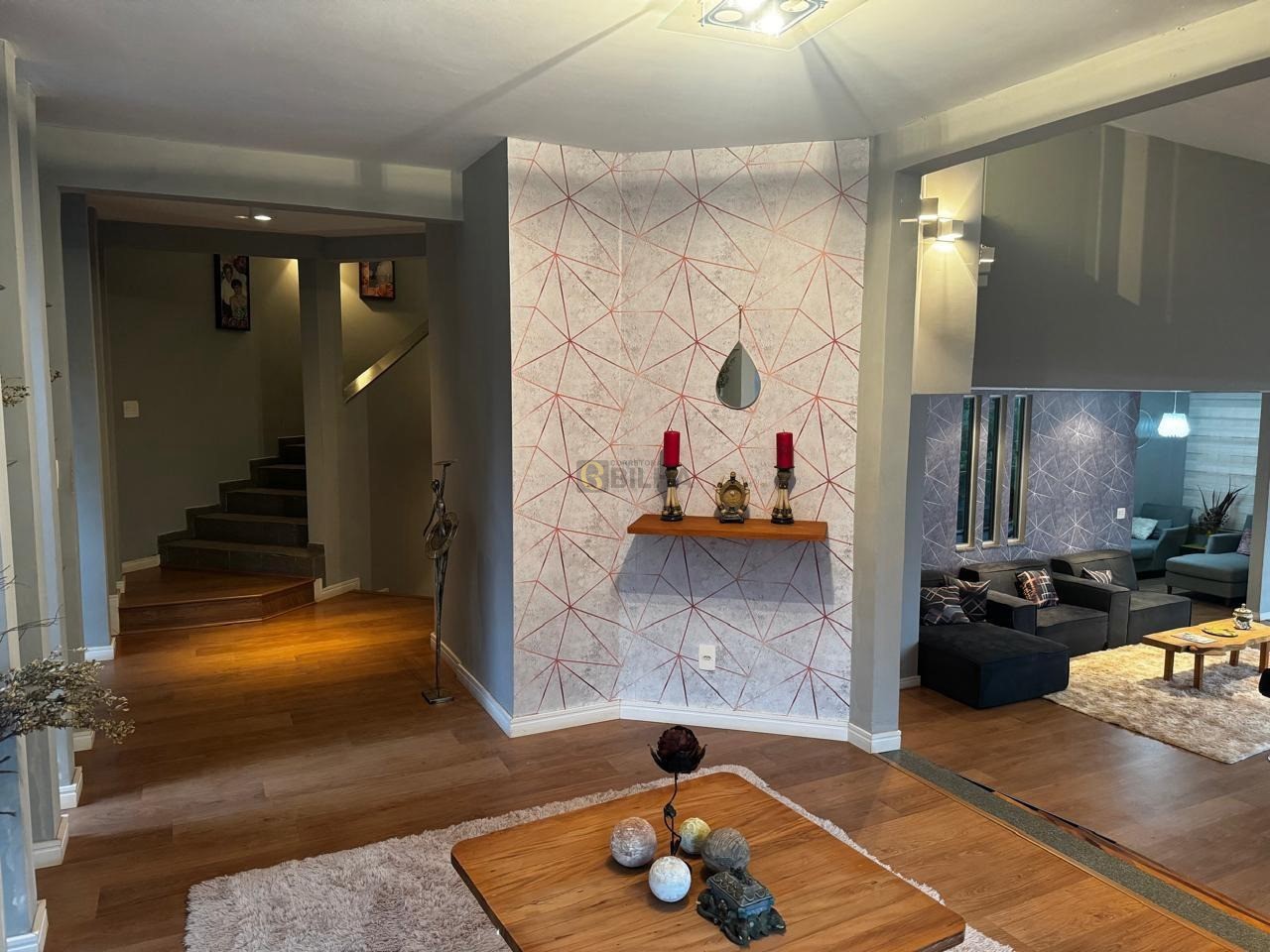 Imagens do imóveis Casa de Luxo com 3 suítes no bairro Colina Verde