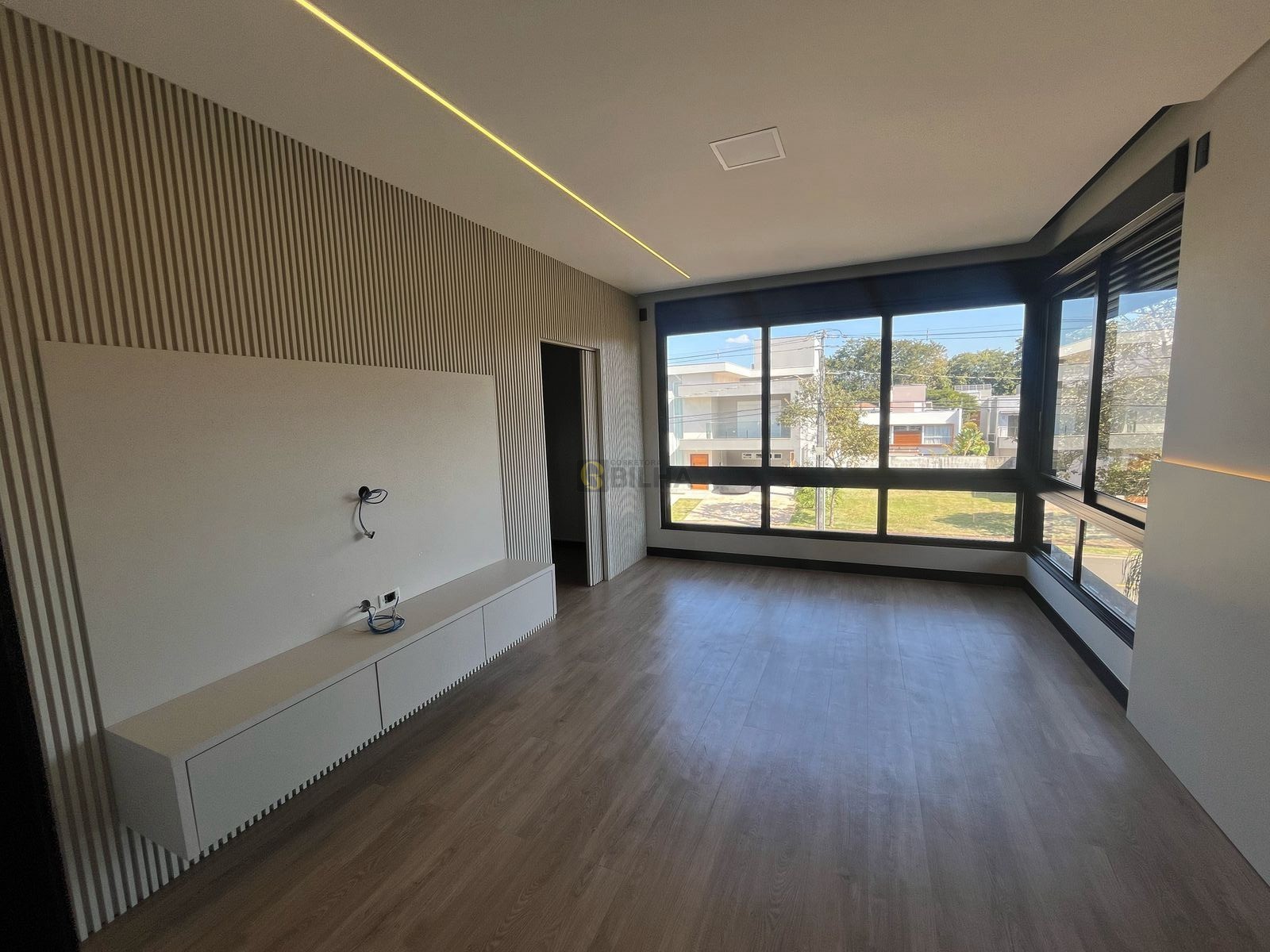 Imagens do imóveis Casa a venda no condomínio Alphaville Londrina 2 no bairro Vivendas do Arvoredo