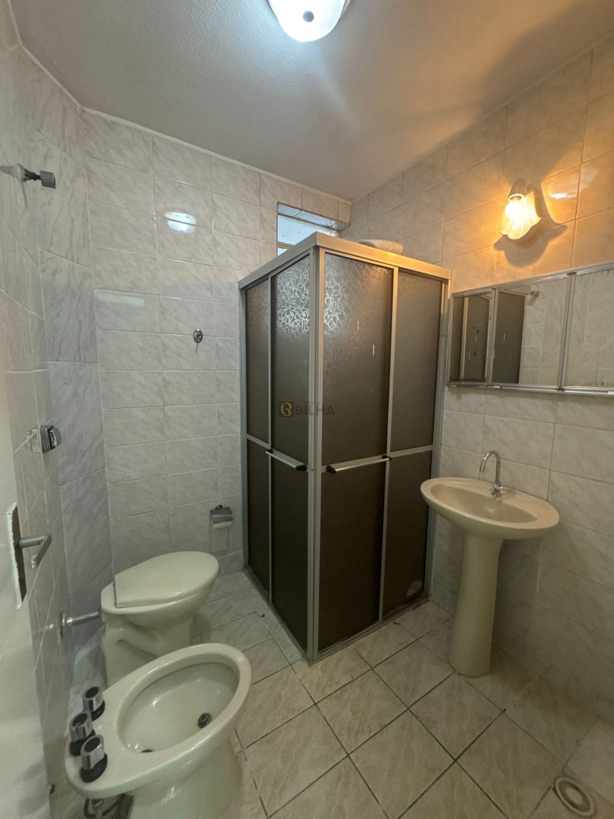 Imagens do imóveis Apartamento para alugar no condomínio Condomínio Residencial Edifício Regina no Centro