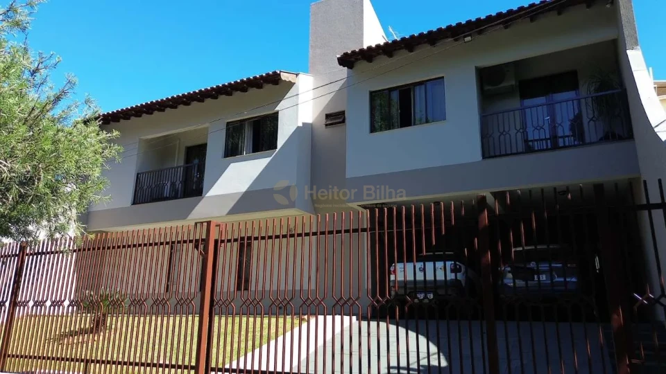 Imagens do imóveis Casa à Venda em Londrina no Jardim Champagnat, Região Oeste de Londrina