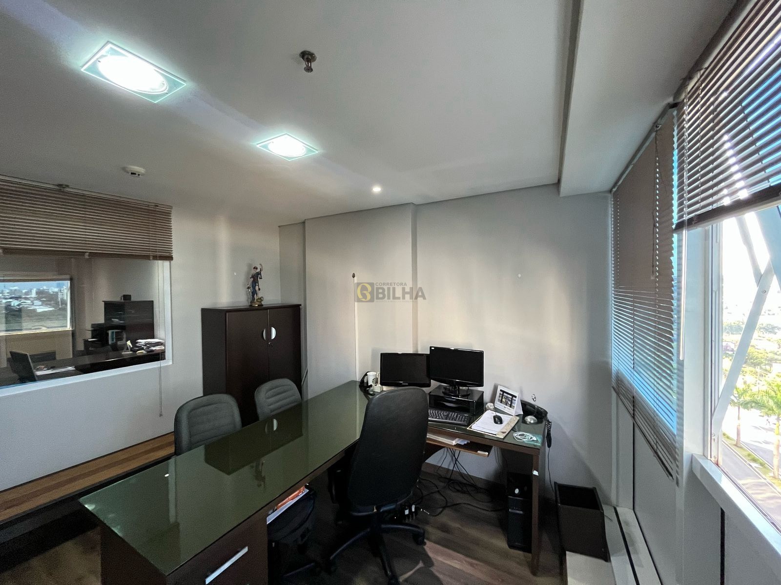 Imagens do imóveis Sala a venda no condomínio Palhano Business Center no bairro Gleba Fazenda Palhano
