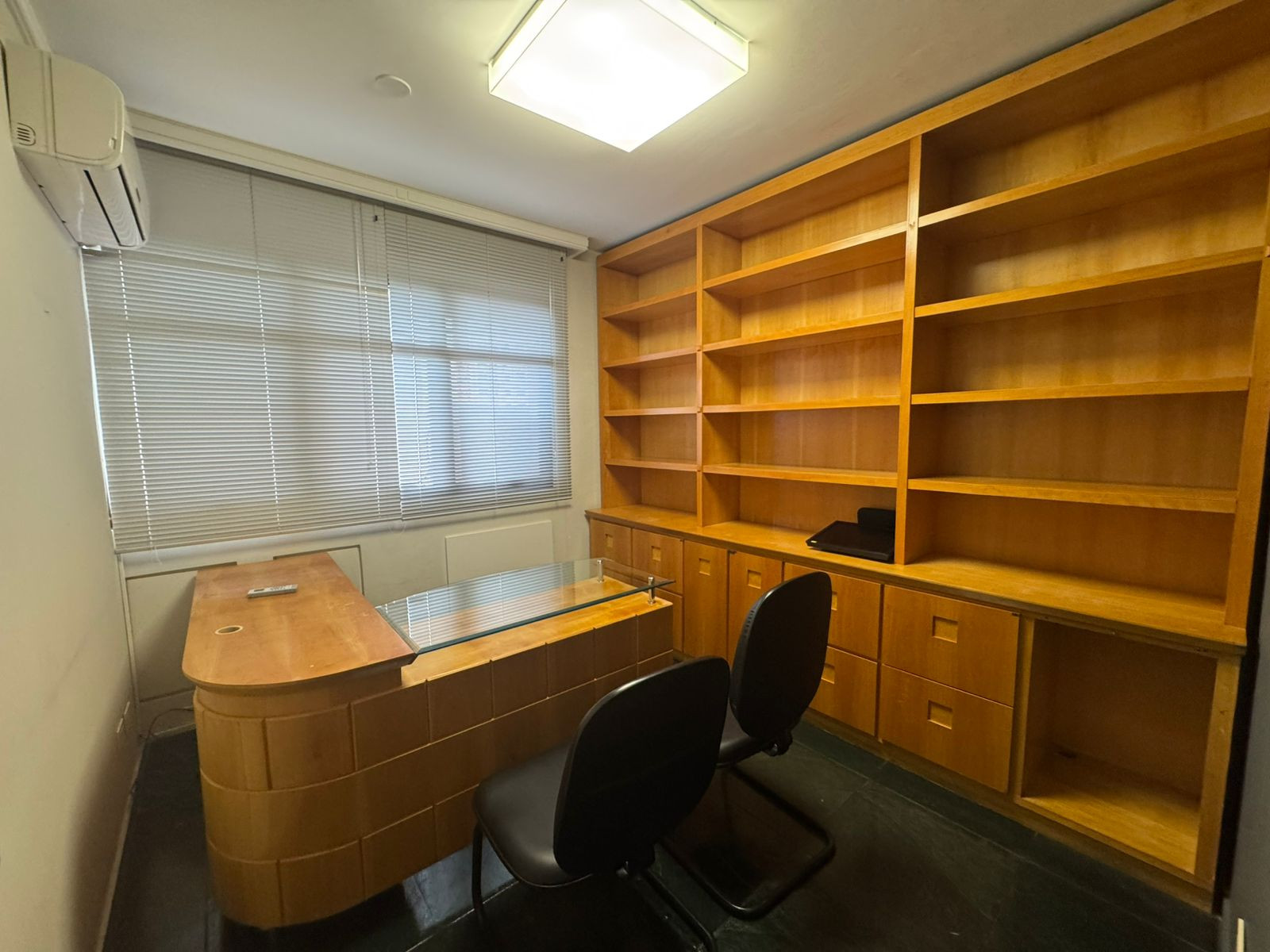 Imagens do imóveis Comercial Á Venda Condominio Edifício José Garcia Villar Londrina