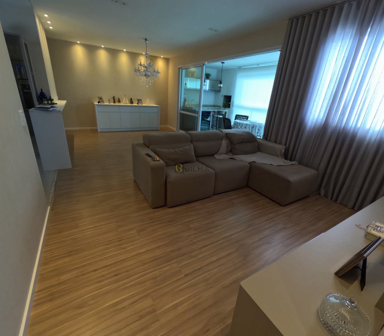 Imagens do imóveis ED. MAISON ZENITH | 3 QUARTOS | SUÍTE | 124 M2 ÚTIL | COMPLETO EM ARMÁRIOS | PRÓXIMO A AVENIDA MARINGÁ
