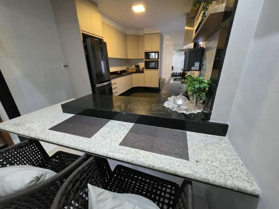 Imagens do imóveis Casa com Edícula no Jd. São Pedro