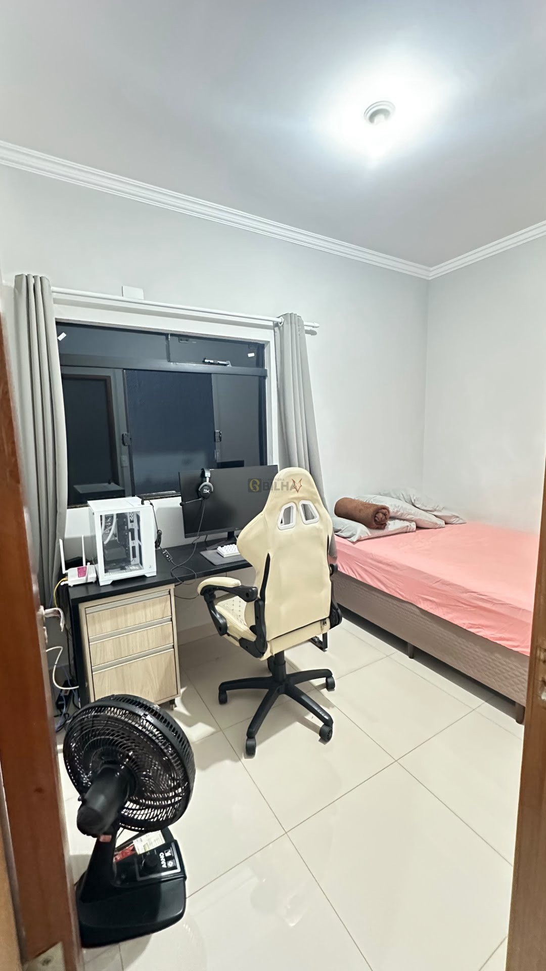 Imagens do imóveis Casa na Zona Leste ! 3 quartos com suíte, armários nos quartos e cozinha ! Mais de 100m² de área construída.