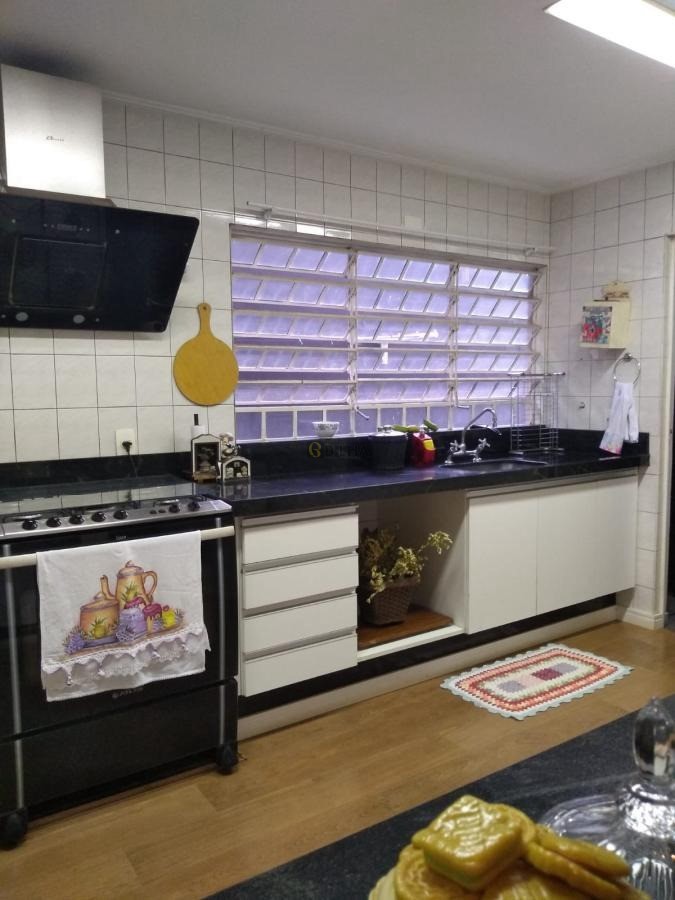 Imagens do imóveis Casa de Luxo com 3 suítes no bairro Colina Verde