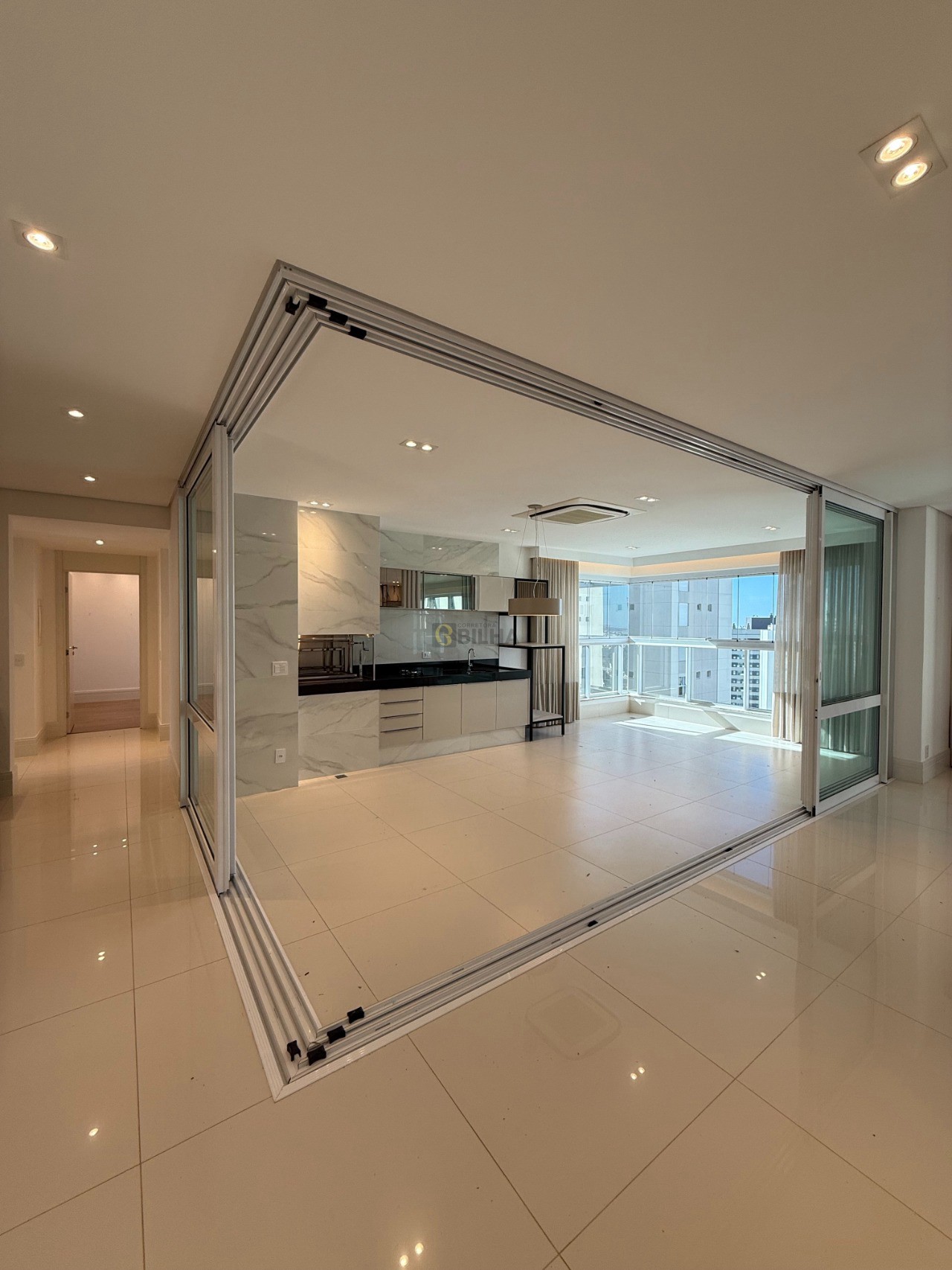 Imagens do imóveis Apartamento de alto padrão a venda no condomínio Edifício Landmark no bairro Gleba Fazenda Palhano - Londrina/PR