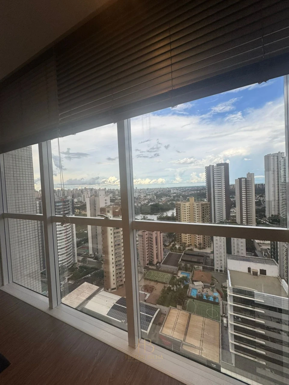 Imagens do imóveis Comercial À Venda E Locação TORRE DI PIETRA Gleba Fazenda Palhano Londrina