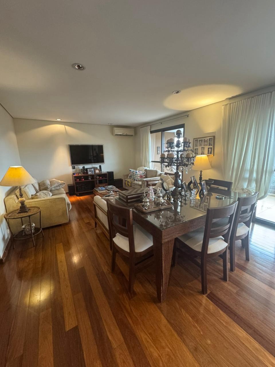 Imagens do imóveis Apartamento de 3 suítes no Edifício Arquiteto Vilanova Artigas