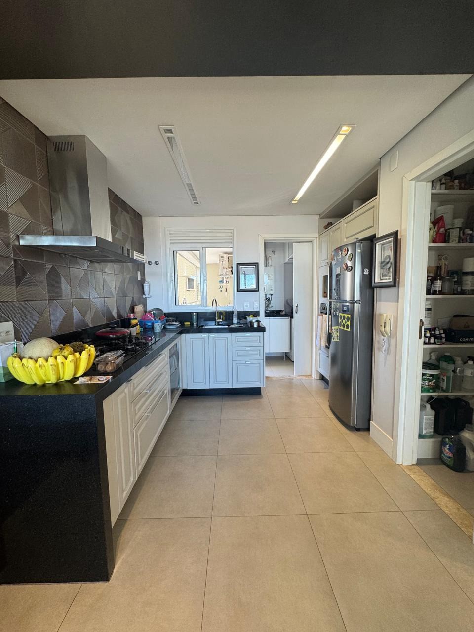 Imagens do imóveis Apartamento à venda no condomínio Edifício Kensington Gardens