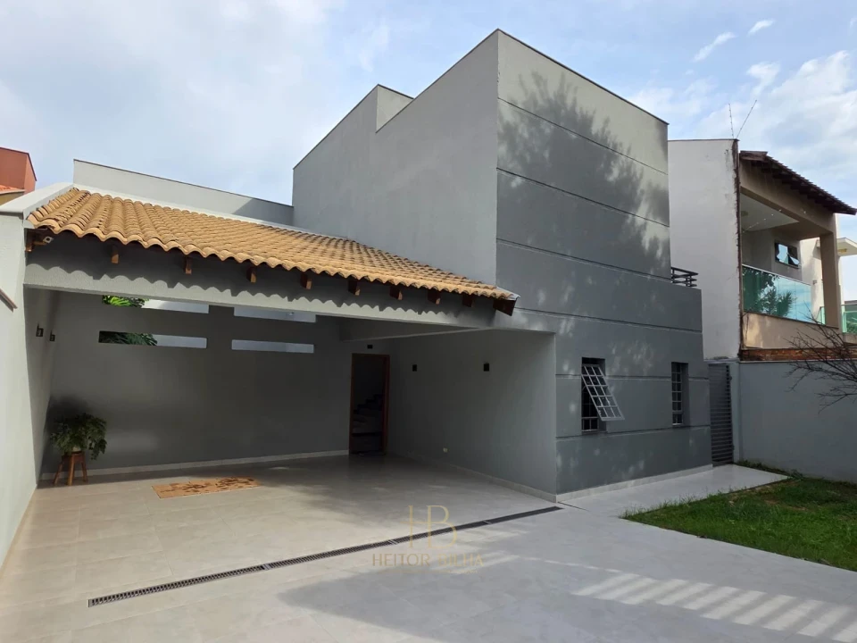 Imagens do imóveis Triplex à venda no Jardim Andrade