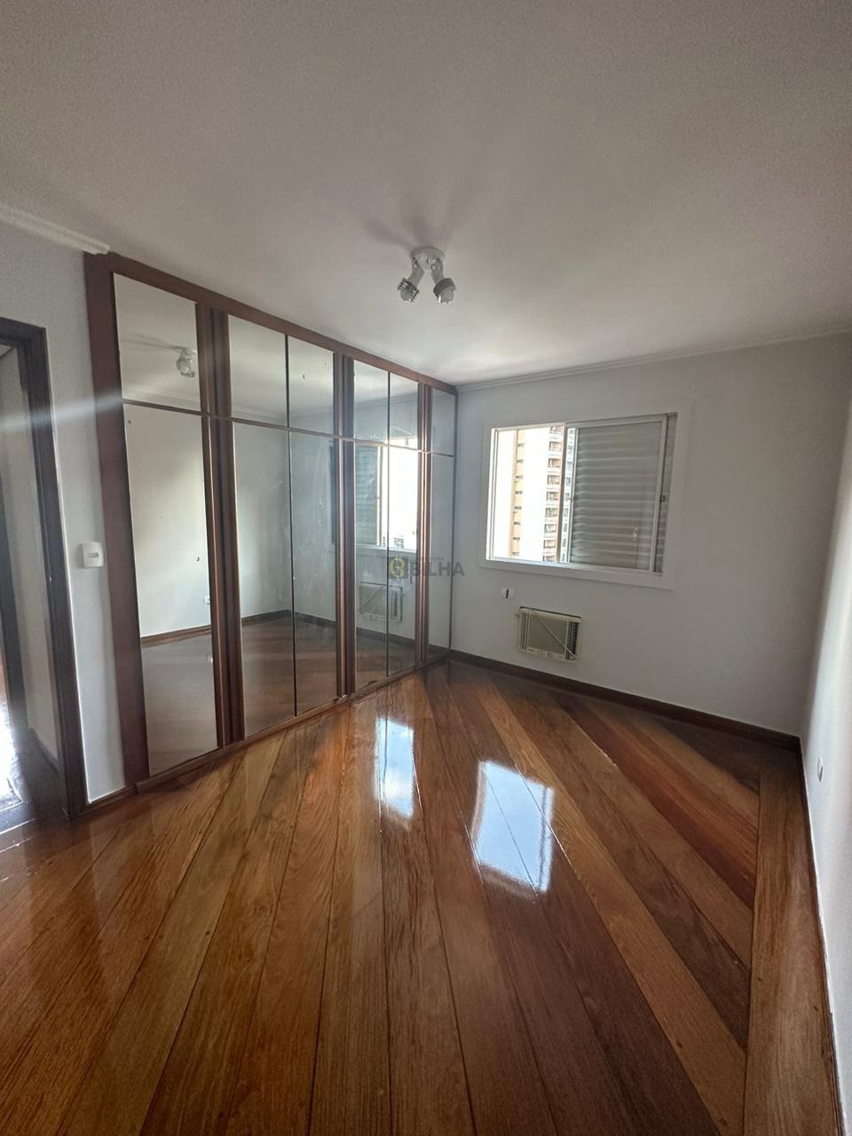 Imagens do imóveis Apartamento a venda no condomínio ED. RESIDENCIAL BOULEVARD PARK no bairro Centro