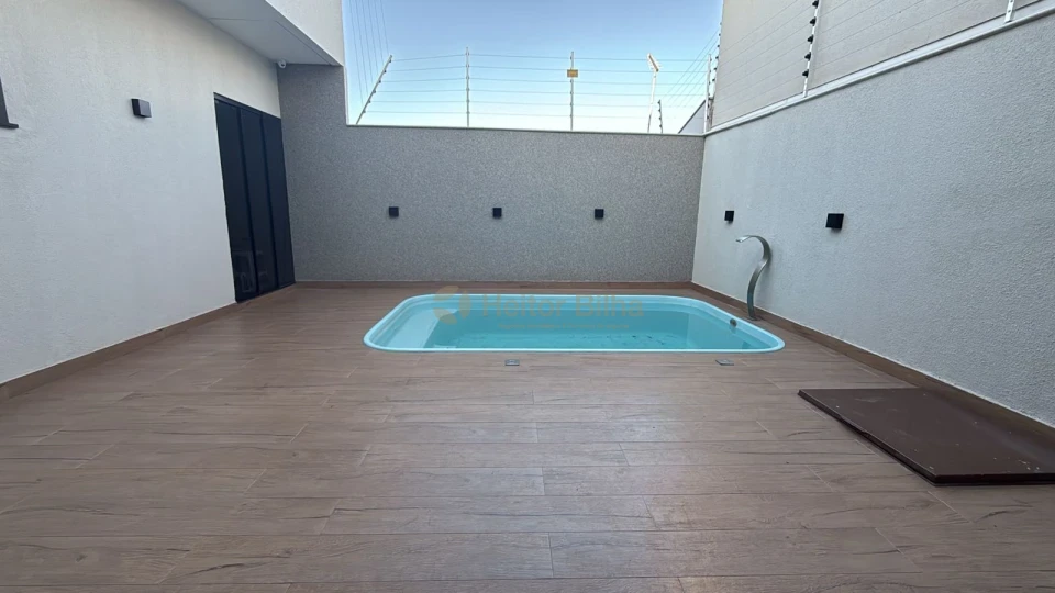 Imagens do imóveis Casa com Piscina em Ibiporã