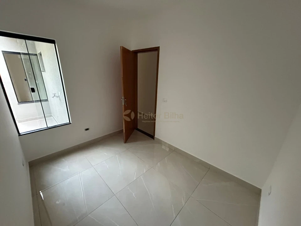 Imagens do imóveis Casa Nova à Venda no Jd. Coliseu