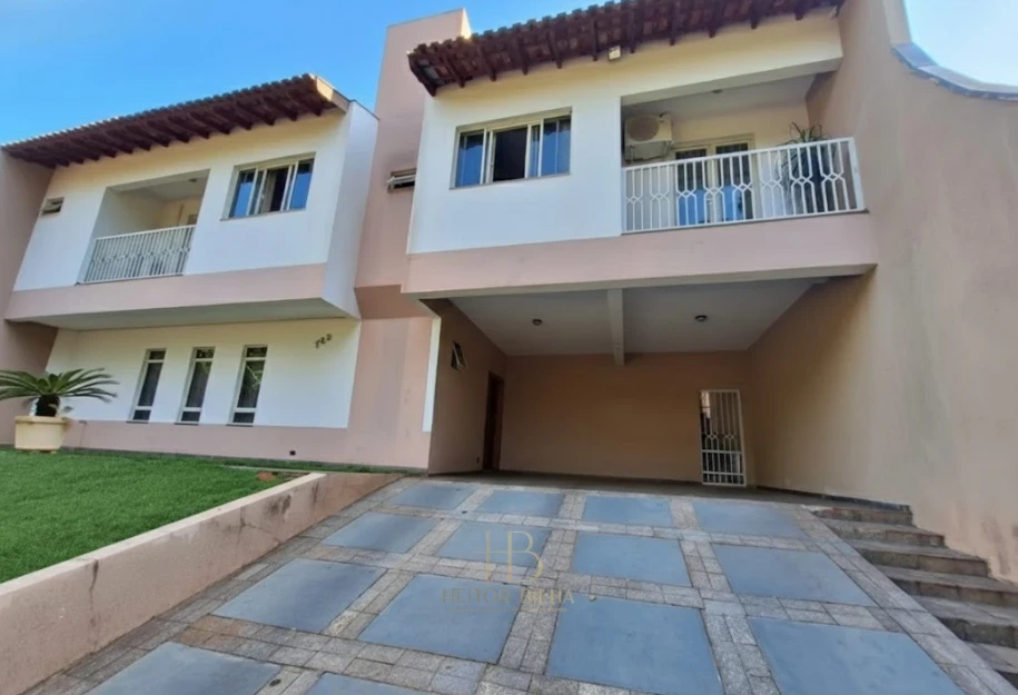 Imagens do imóveis Casa à Venda em Londrina no Jardim Champagnat, Região Oeste de Londrina