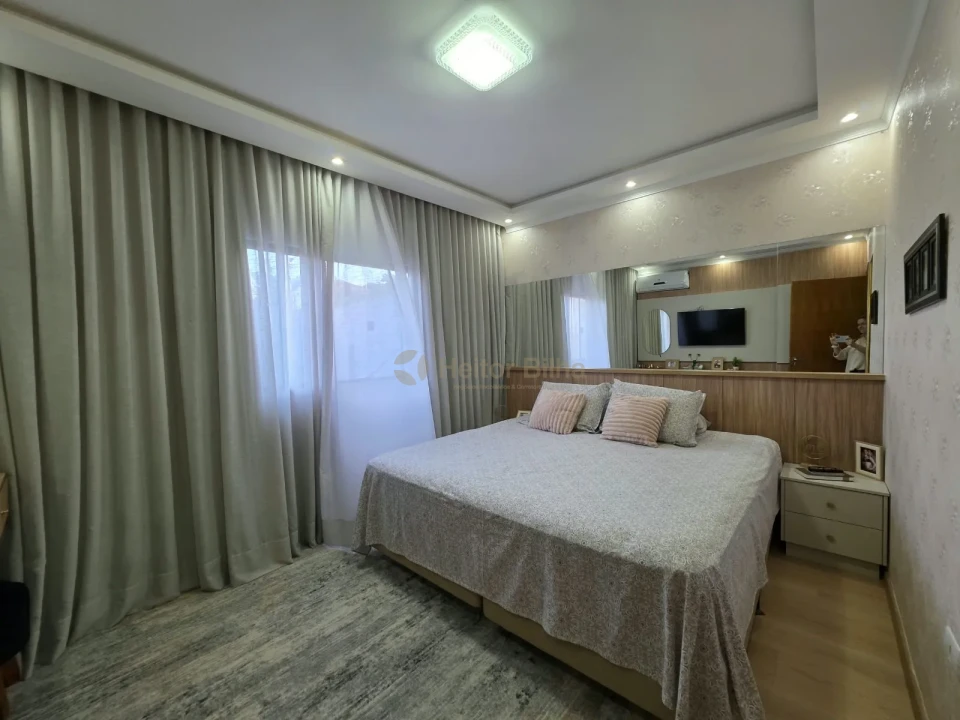 Imagens do imóveis Casa com Edícula no Jd. São Pedro