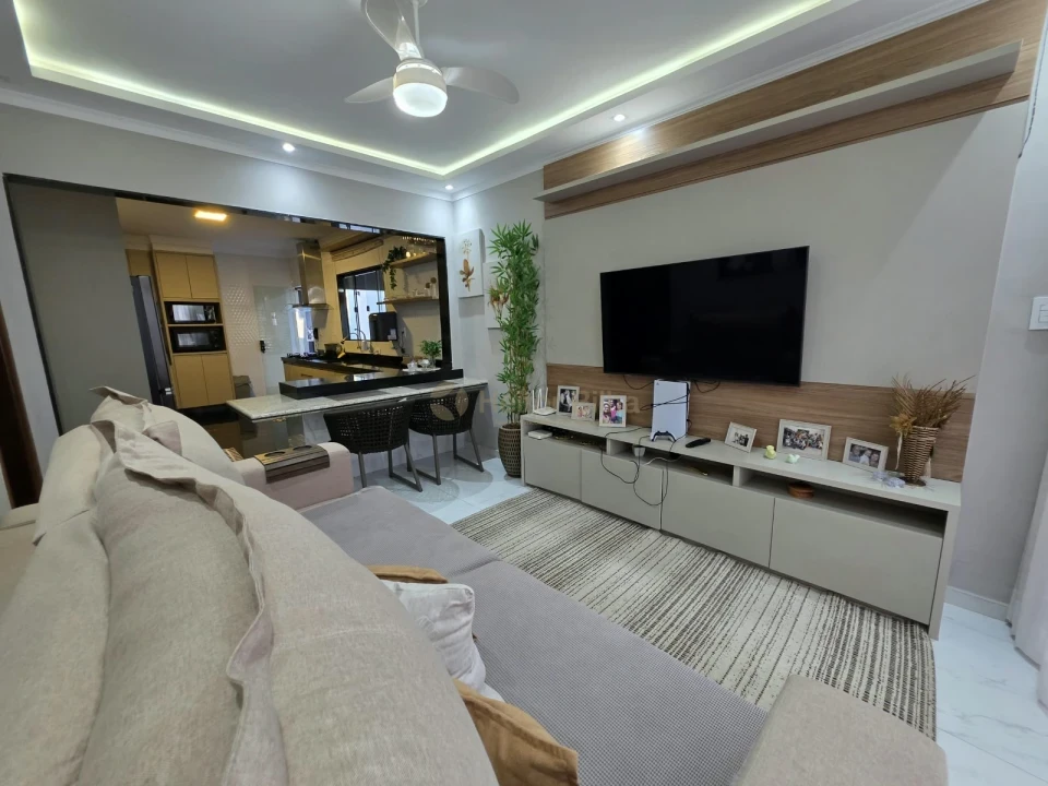 Imagens do imóveis Casa com Edícula no Jd. São Pedro