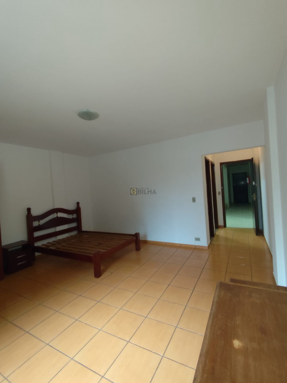 Imagens do imóveis Kitnet /studio para alugar no Condomínio Edifício Talismã no Centro
